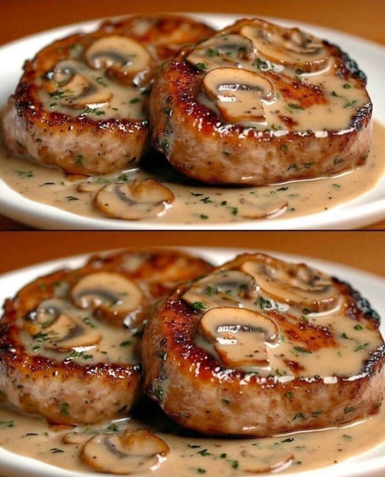 Chuletas Jugosas en Salsa Crema de Champiñones